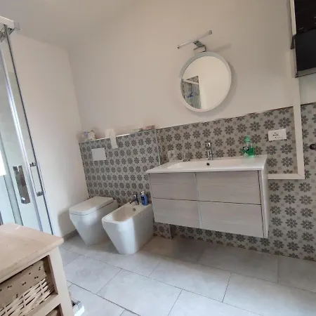 Il Grazioso Appartamento Di Chiara Con Posto Auto Privato Livorno Exterior photo