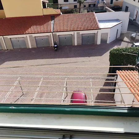 Il Grazioso Appartamento Di Chiara Con Posto Auto Privato Livorno Exterior photo